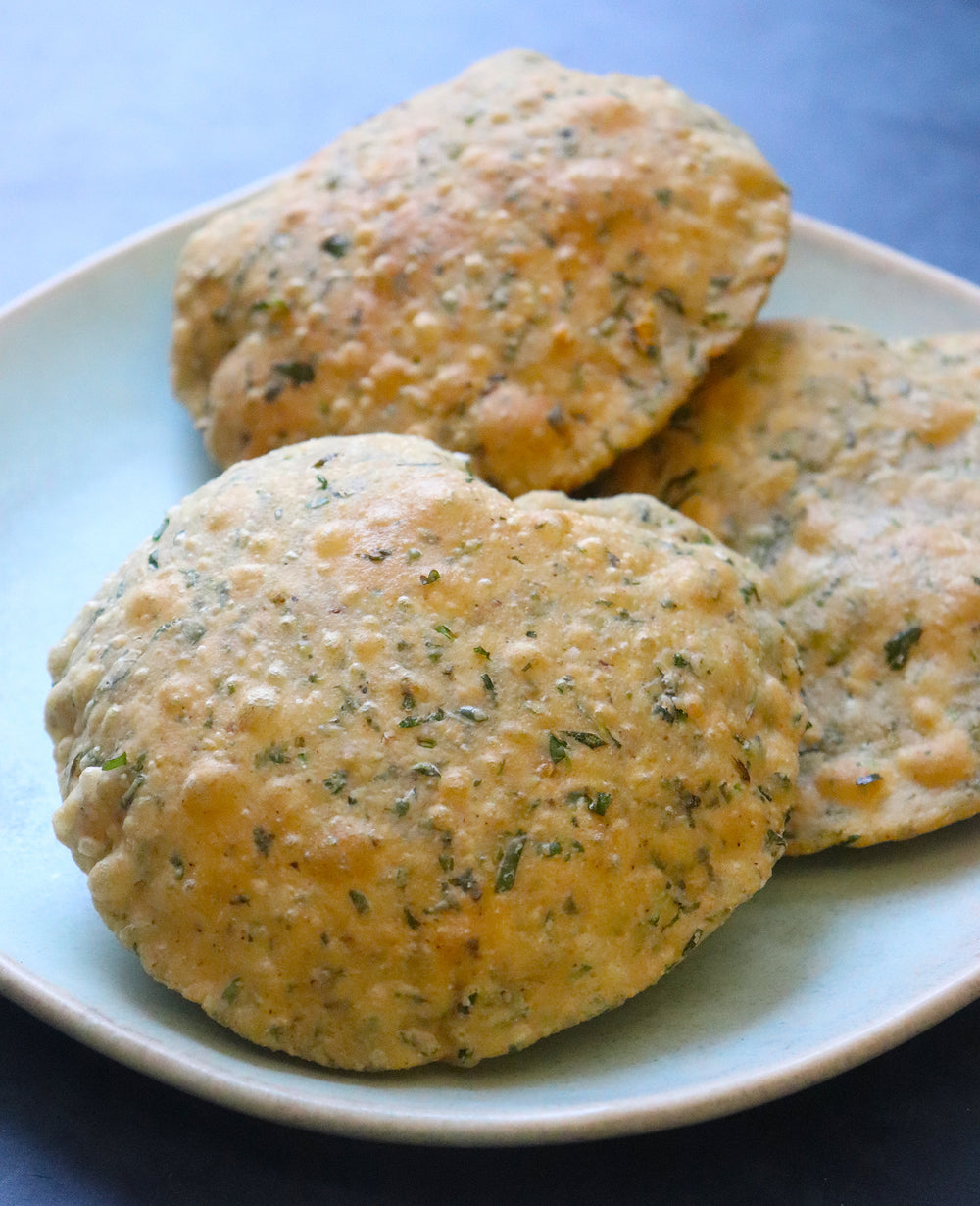 Herbed Pooris